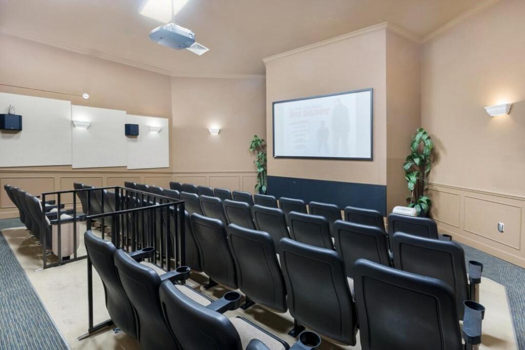 Luxurious Condo - Just 2 Miles From Disney #404 Orlando Ngoại thất bức ảnh
